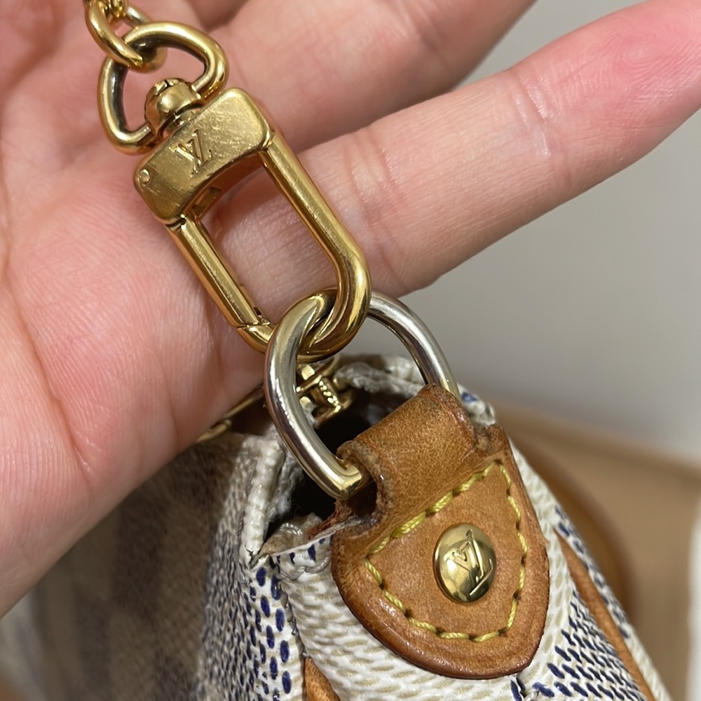 [$1400cad]💥AUTHENTIC Louis Vuitton Damier Azur Eva Clutch💥 - Picture 12 of 17